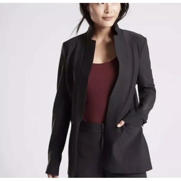 Athleta Interstellar Blazer Womens Black Vented Zippered Pockets Snap Closure 2 - Picture 1 of 15